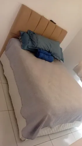 Vende-se Cama casal
