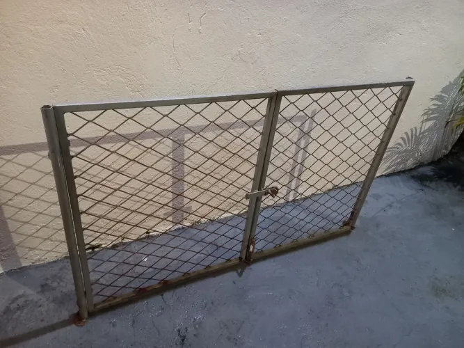 Portão de ferro
