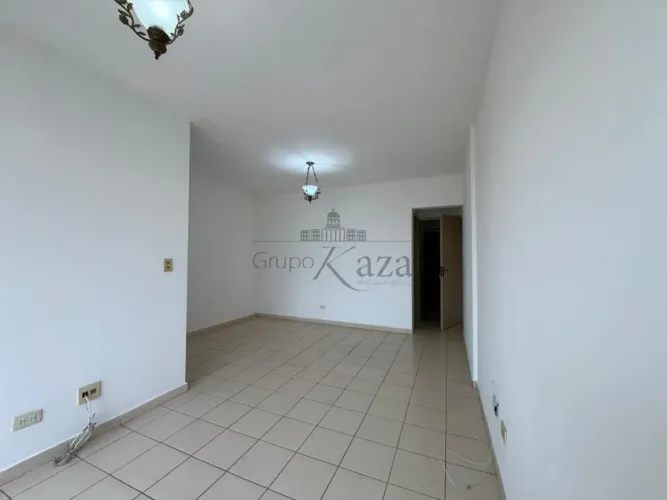Oportunidade - Apartamento - Floradas de São José - Vale do Luar - 3 Dormitórios - 70m².