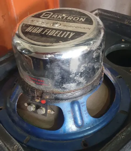 Par de alto falantes alta fidelidade 