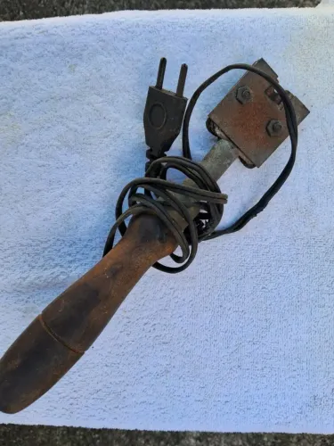 Ferro de Solda Antigo Antiguidade Funcionando 110 V R$ 39