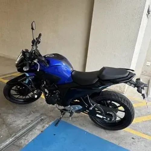 Vendo ou troco em moto de menor valor