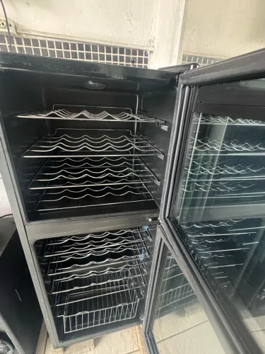 Adega Climatizadora para vinhos