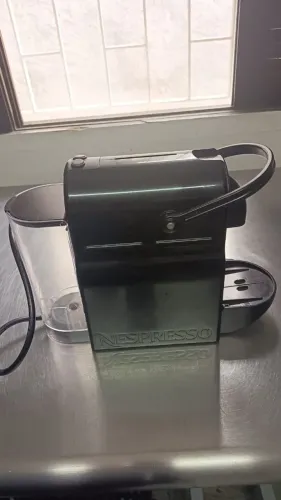Cafeteira Nespresso Inissia