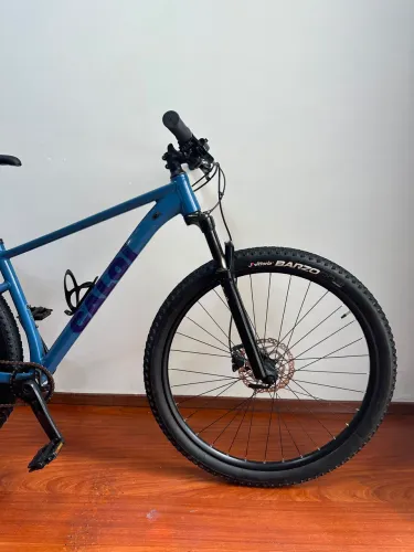 Bicicleta Caloi Explorer Comp SL aro 29 | Shimano Cues | Freios Hidráulicos
