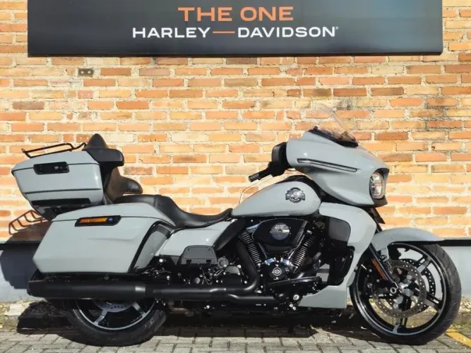 HARLEY-DAVIDSON STREET GLIDE ULTRA FLHXU 2025