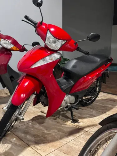Venda biz 125 ex partida flex ano 2011, ótimo estado segunda dona 9 mil