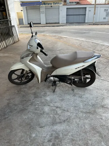 Biz 2019 125 branca única dona