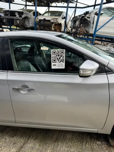 Porta Dianteira Direita Nissan Sentra 2.0 2016 Automatico Flex