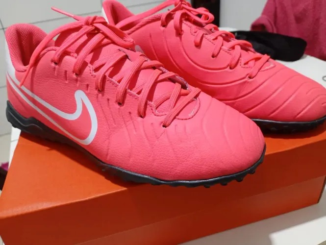 Chuteira Nike Tiempo Legend 10 Club TF