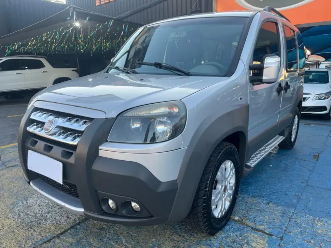 Fiat Doblo Adv.ext./adv.ext.loc. 1.8 16V Flex 2013