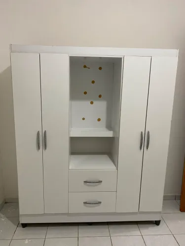 Guarda Roupa 4 Portas + 2 Gavetas