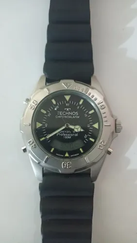 Technos skydiver professional 150m 40mm