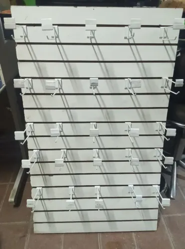 Painel canaletado 120 x 74 + ganchos com porta preço