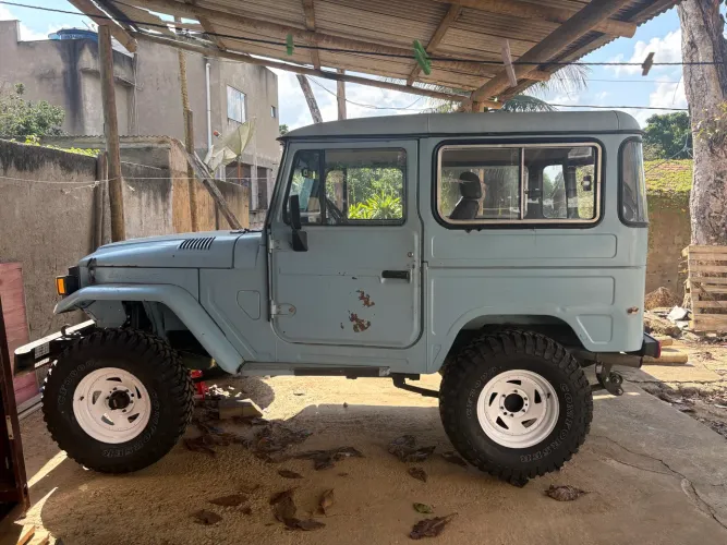 Toyota Band.Jipe Cap.de Aço Chas. Curto Diesel 1991