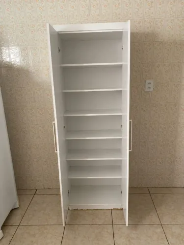 ARMÁRIO OU SAPATEIRA
