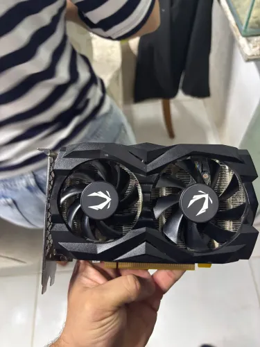 GTX 1660 SUPER (DEFEITO)