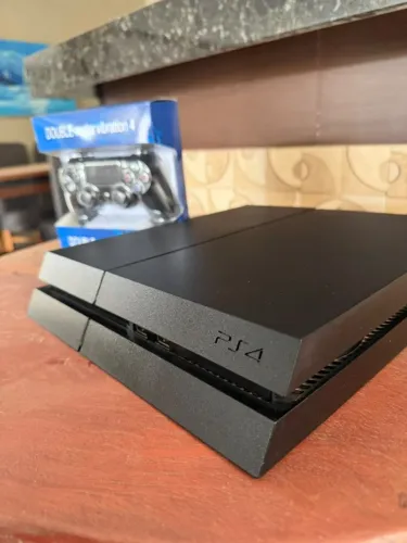 Playstation 4 + 1 Controle + 25 Jogos Digitais | Envio OLX Pay - Aceito Troca/Parcelo 12