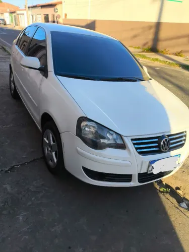 Volkswagen Polo Sedan 1.6 MI Total Flex 8V 4P 2010