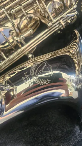 Saxofone EAGLE SA 500