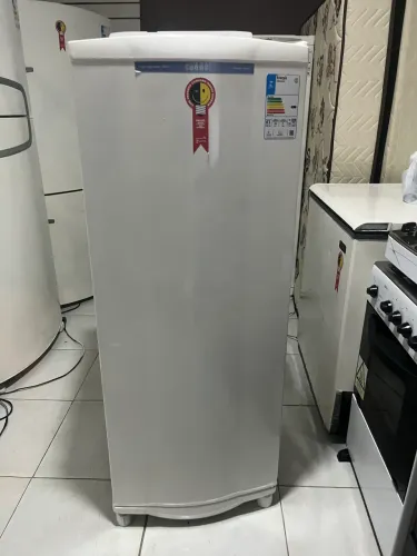Vede-se geladeira cônsul degelo seco disponível a pronta entrega 
