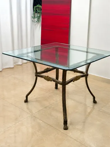 Mesa de jantar tampo de vidro 140x140