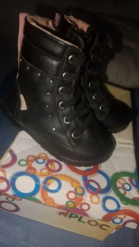 Bota Pampili tamanho 20