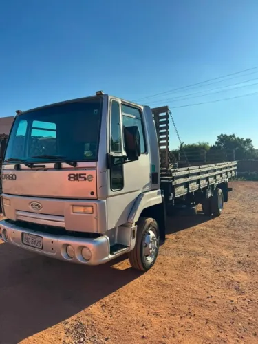 Ford Cargo C 815 2009 único dono