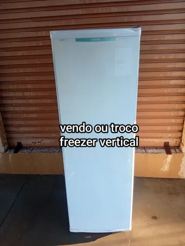 Freezer vertical vendo ou troco