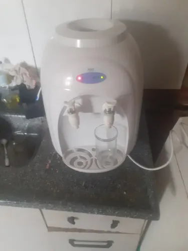 Bebedor de água britania 