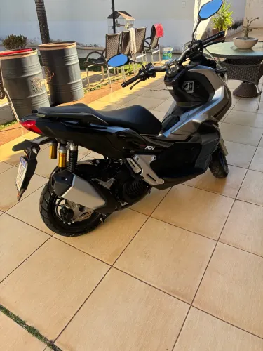 Honda ADV impecável 