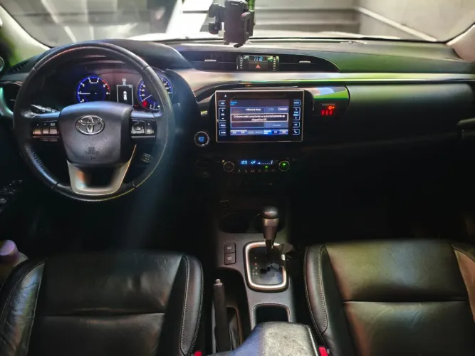 Toyota Hilux CD SRX 4X4 2.8 TDI 16V Diesel Aut. 2017