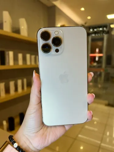 Seminovo - iPhone 13 Pro Max 256GB Dourado (100%) - Retirada Loja Savassi