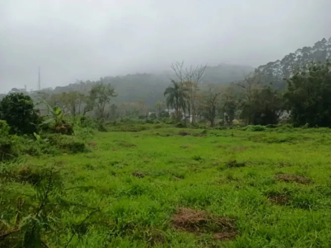 Terreno à venda no bairro Alto Aririu em Palhoça/SC