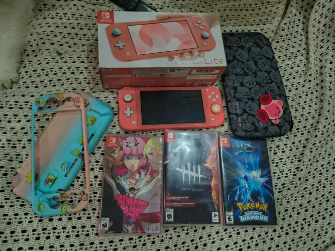 Nintendo switch lite coral
