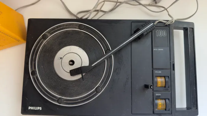 Toca discos Philips vintage 100