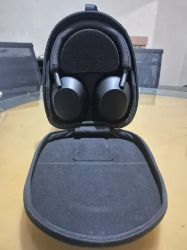 Vendo Sony wh-1000xm5 em ótimo estado. 