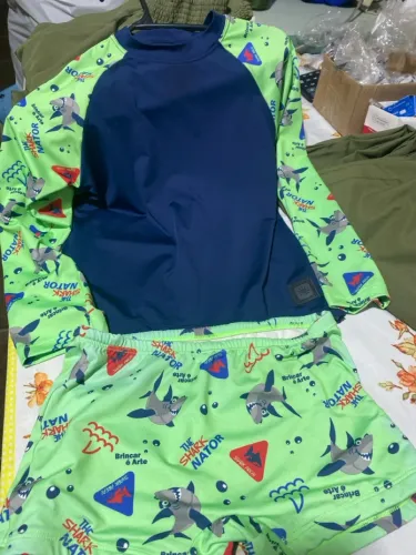 Vendo um conjunto de moda praia infantil