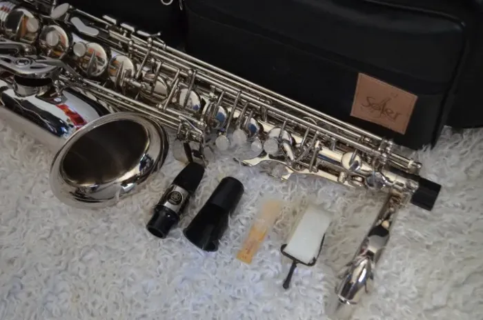 Saxofone Alto Mi Bemol Dolphin Niquelado ((( Lindão )))