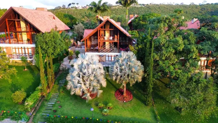 Casa em condomínio alto padrão em Gravatá/PE! Com 6 suítes!