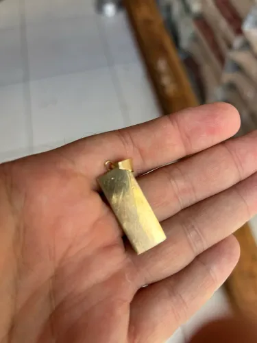 Medalha trabalhada ouro 18