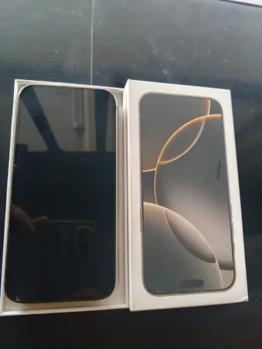 Vendo não troco só venda IPhone 16 pro max 256g 94% saúde da bateria