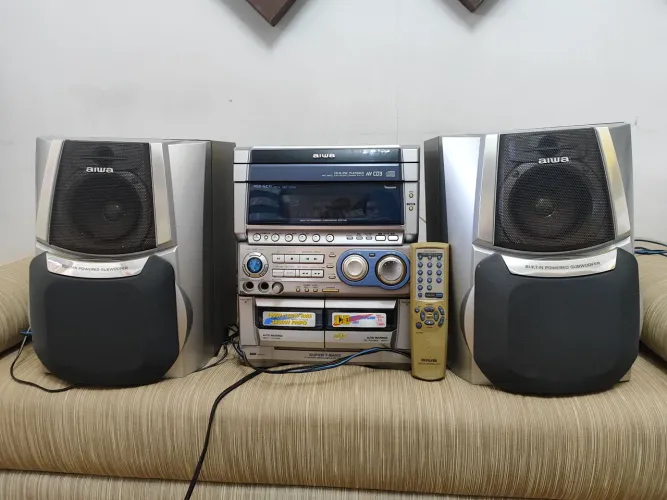 Som Aiwa nsx sz71