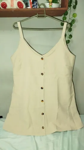 Vestido de linho bege