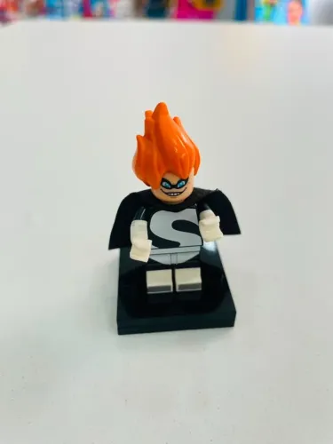 lego minifigura disney - série 1 - Síndrome (os incríveis.)