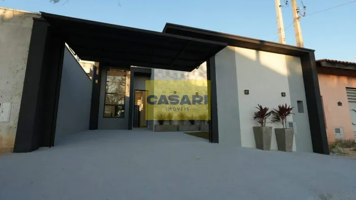 Casa Nova à Venda no Bairro Água Branca Boituva/SP | 3 Dorms (1 Suíte) e Espaço Gourmet