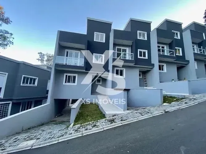 Sobrado Condomínio Semi Mobiliado, 3 Quartos Locação ou Venda, São Lourenço - Curitiba/PR