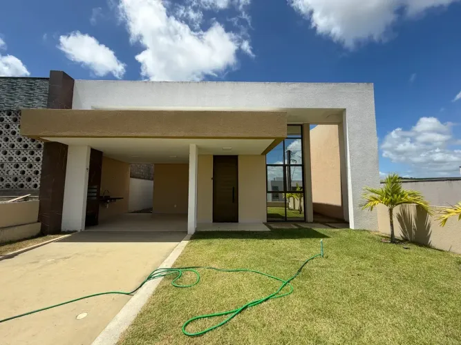 Casa para Alugar com 3 Quartos, Suíte e Área Gourmet no Condomínio Porto Monte Marechal D