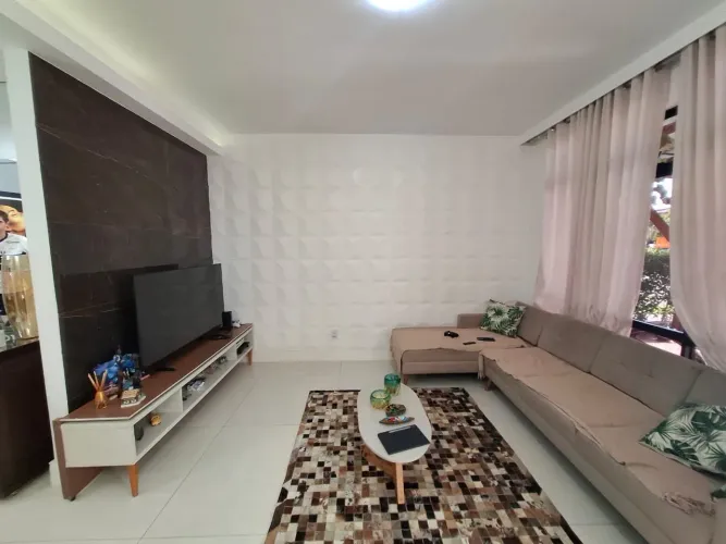 Casa no Condomínio Lá Villete