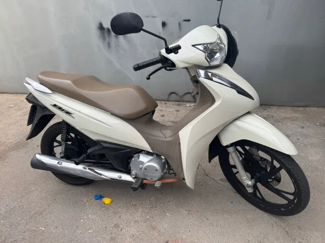 Biz 125 2023 único dono
